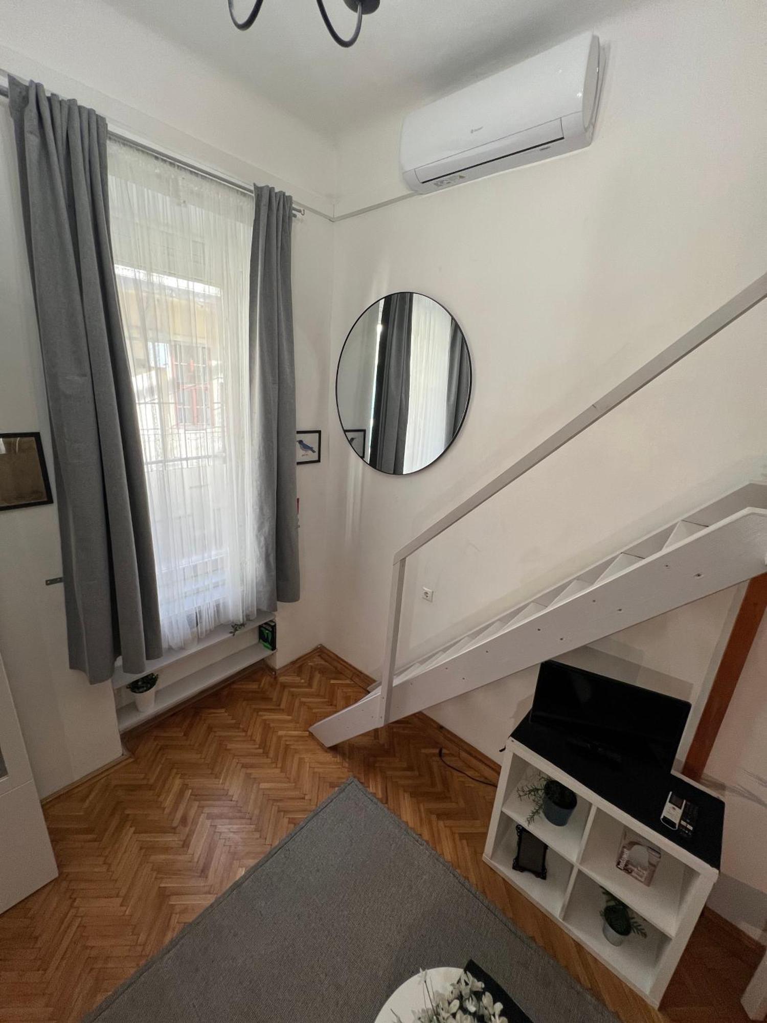 Lovely Little Loft Studio In The Heart Of 布达佩斯 外观 照片